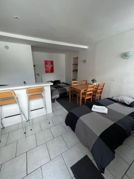 Studio Coeur De Ville Proche Gare Parking Tram Nantes Bagian luar foto
